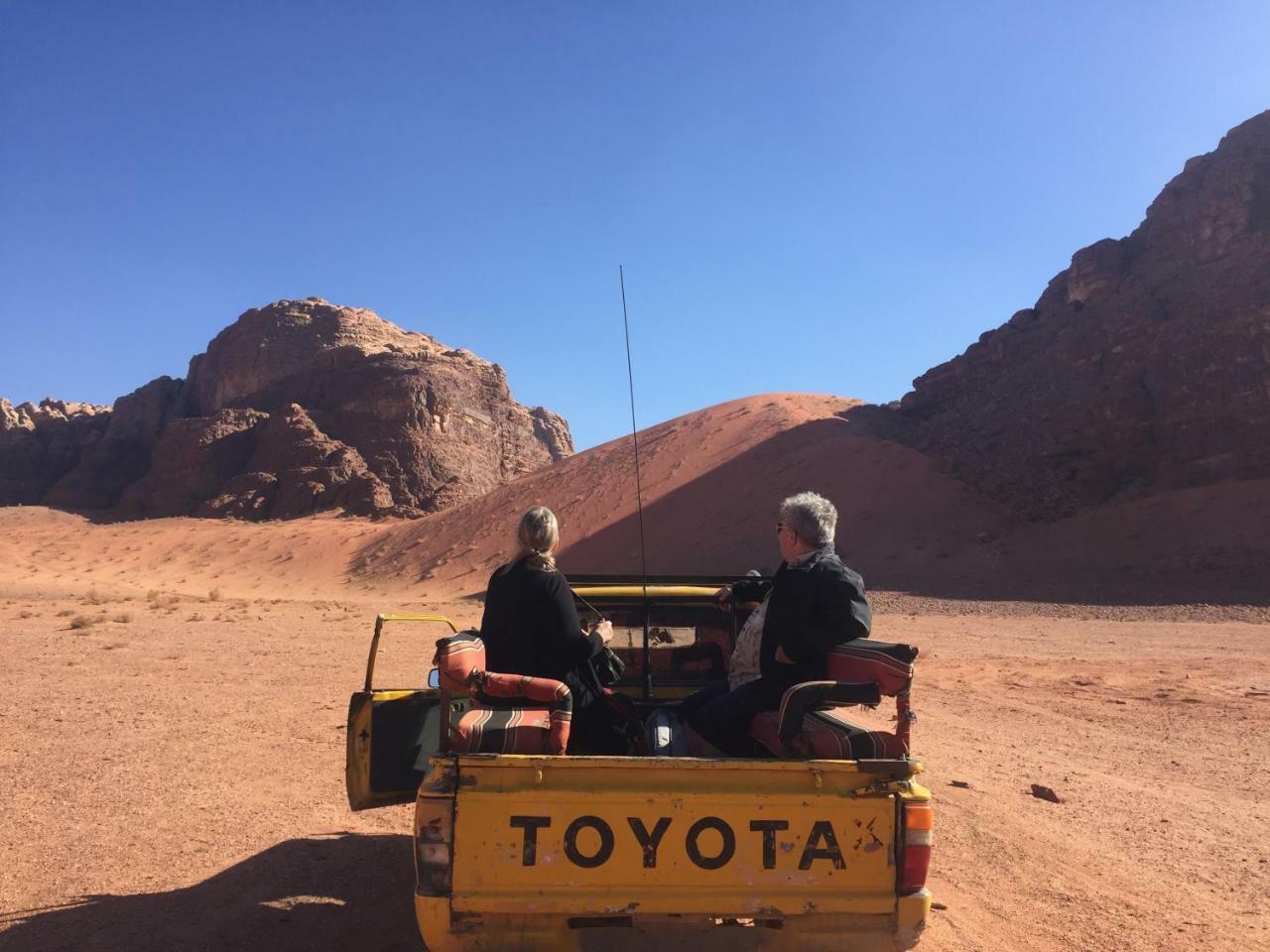 Friend wadi Rum Exterior foto